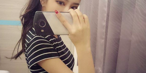 【EV女孩】「氣質長髮妹」緊身洋裝好撩人！「圓潤美乳」＋修長美腿真的太犯規啦！